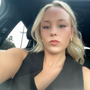 Meet your Posher, Savannah